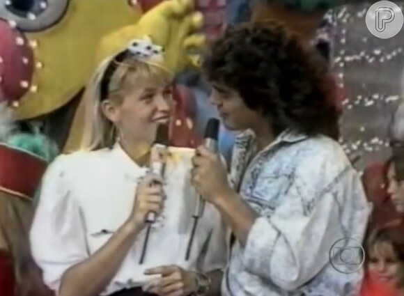 Junno Andrade e Xuxa mostram intimidade em programa exibido na década de 1980