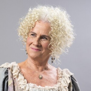 Jane (Pâmela Tomé) conta a Lídia (Bruna Griphao) estar grávida e Oféia (Vera Holtz) escuta, nos próximos capítulos da novela 'Orgulho e Paixão'