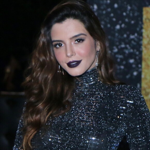 Giovanna Lancellotti prestigia aniversário de 44 anos da cantora Preta Gil em festa realizada na Ilha Itanhangá, Barra da Tijuca, zona oeste do Rio de Janeiro, na noite desta quarta-feira, 8 de agosto de 2018