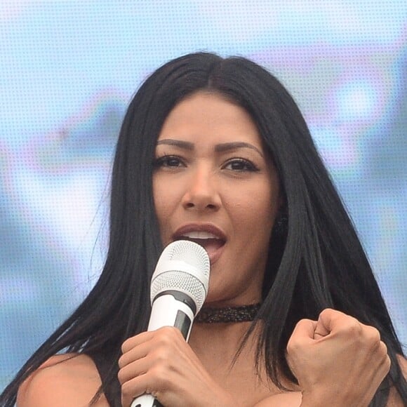 'Em briga de marido e mulher se mete a colher, sim! Se a pessoa voltar, tudo bem. Mas você fez a sua parte', declara Simaria, dupla sertaneja de Simone