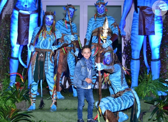 Filho de Eliana, Arthur ganhou uma festa com o tema 'Avatar'