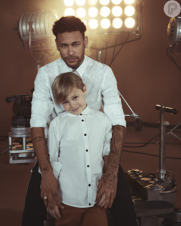 Neymar e o filho mostraram intimidade em campanha de Dia dos Pais da C&A
