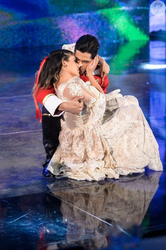 Lucas Veloso e Nathália Melo ficaram com o vice-campeonato do 'Dança dos Famosos' em 2017