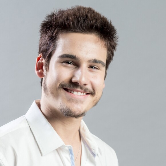 Samuca (Nicolas Prattes) conta a Marocas (Juliana Paiva) vontade de se casar com ela nos próximos capítulos da novela 'O Tempo Não Para': 'Especial!'