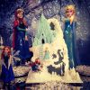 Rafaella Justus posa com os personagens do seu aniversário com tema 'Frozen', da Disney