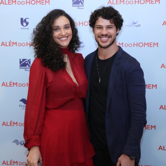 Casado com Débora Nascimento, José Loreto voltará às novelas em 'O Sétimo Guardião'