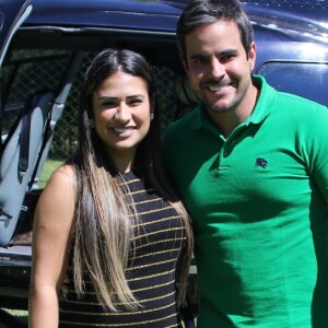 Kaká Diniz, marido de Simone, garantiu que possui uma boa relação com Simaria, apesar de não segui-la no Instagram