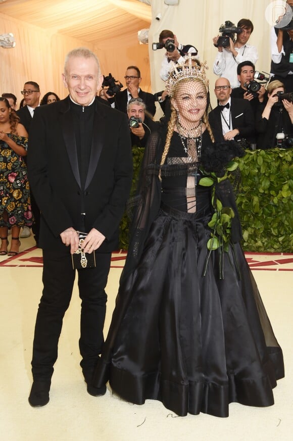 com Jean-Paul Gaultier no baile do Met, em 2018