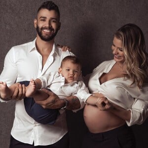 Filho mais velho Gusttavo Lima e Andressa Suita, Gabriel ganhou um irmãozinho