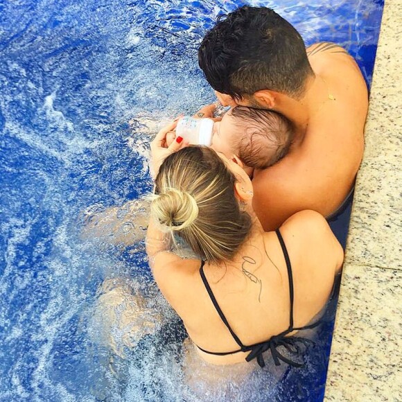 Casado com Andressa Suita, Gusttavo Lima preza momentos com a família