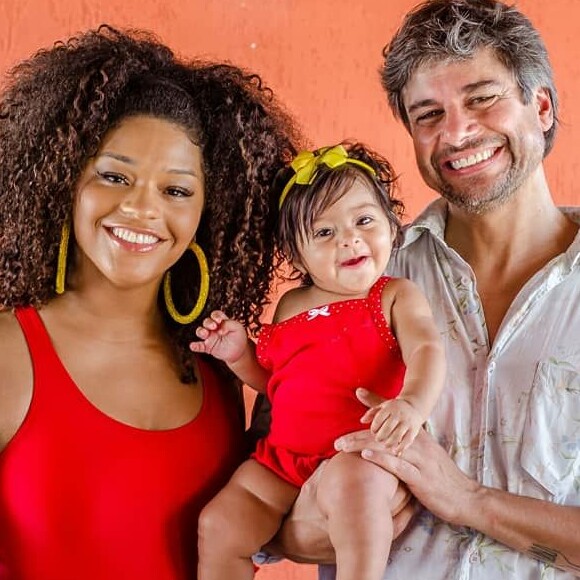 Juliana Alves sempre compartilha a rotina da maternidade em suas redes sociais