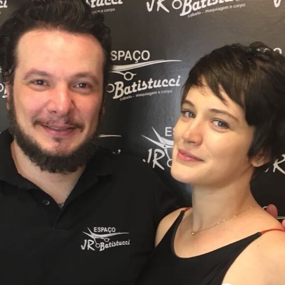 O hairstylist Jr Batistucci definiu o novo cabelo de Bianca Bin como 'praticidade e empoderamento'