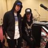Rihanna e Eminem posam juntos em estúdio