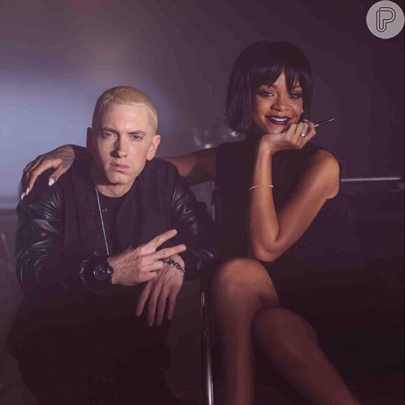 Rihanna e Eminem cantam juntos a música 'The Monster'