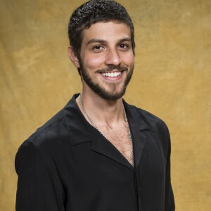 Chay Suede tem curtido as fotos de Mariana Goldfarb no Instagram