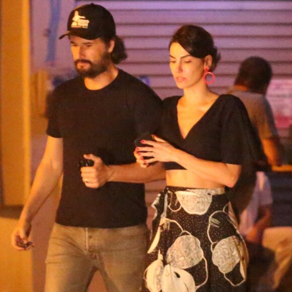 Rodrigo Santoro e Mel Fronckowiak são pais da pequena Nina, de 1 ano