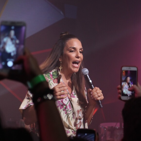 Ivete Sangalo não descartou a possibilidade de aumentar a família
