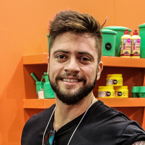 Rodrigo Godoy mostra tatuagem com rosto de Preta Gil