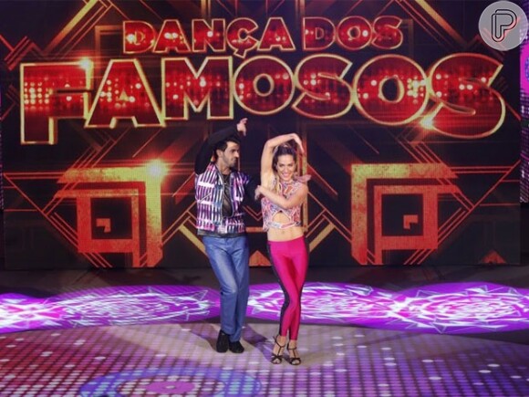 10 de agosto de 2014 - Giovanna fez bonito em sua apresentação na 'Dança dos Famosos'