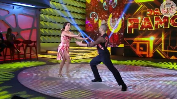 'Dança dos Famosos': Lucélia Santos perdeu a faixa do cabelo no meio da coreografia