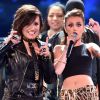 Demi Lovato abre o Teen Choice Awards 2014 com a música 'Really Don't Care'