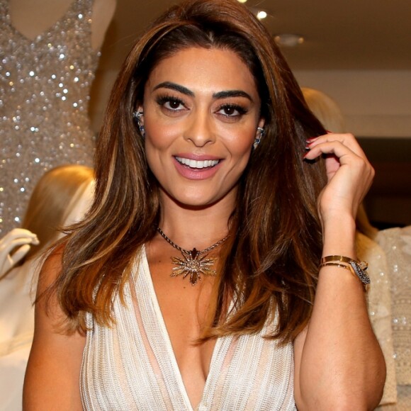 'Preciso de repouso vocal. Não significa que tenha que ficar sem falar, mas a recomendação é evitar os excessos', explicou Juliana Paes