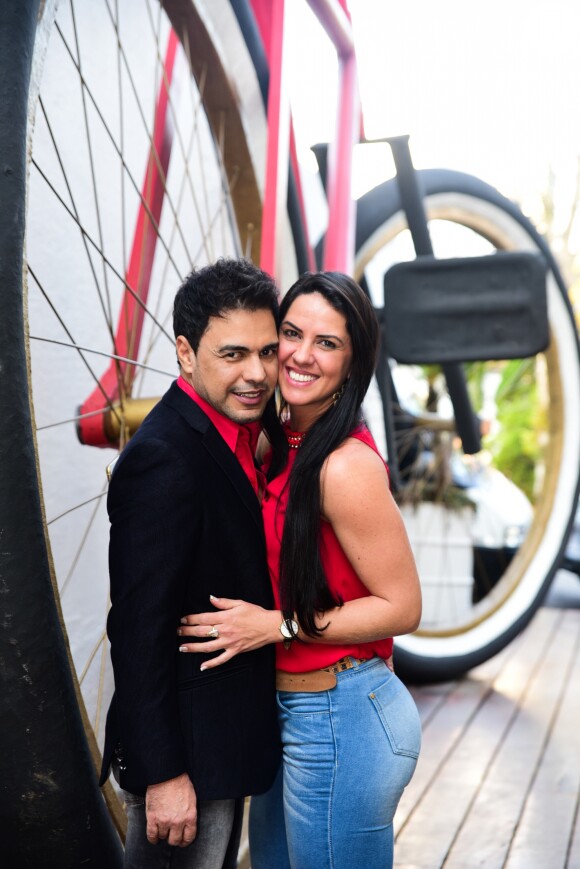 Graciele Lacerda e Zezé Di Camargo estão noivos e não tem planos de se casar em cerimônia tradicional