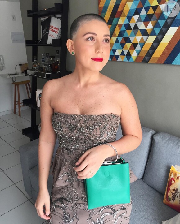 Linda Rojas usou roupas, acessórios e maquiagem para aumentar a autoestima após queda de cabelo em tratamento contra câncer de mama