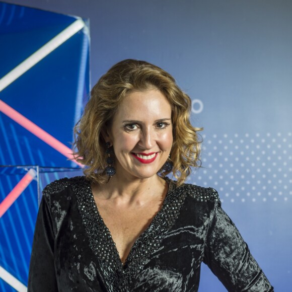 Renata Capucci é uma das 14 participantes da segunda temporada do 'PopStar'