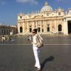 Giovanna Antonelli curte dias de férias na Itália. A atriz publicou uma imagem em Roma no dia 13 de agosto de 2014