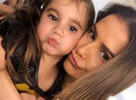 Visita especial! Deborah Secco recebe filha em set de novela: 'Olha quem veio'