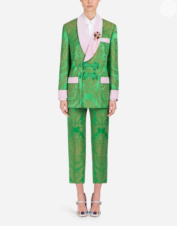 O blazer Dolce & Gabbana usado por Bruna Marquezine custa o equivalente a R$ 11,6 milo blazer custa o equivalente a R$ 11,6 mil