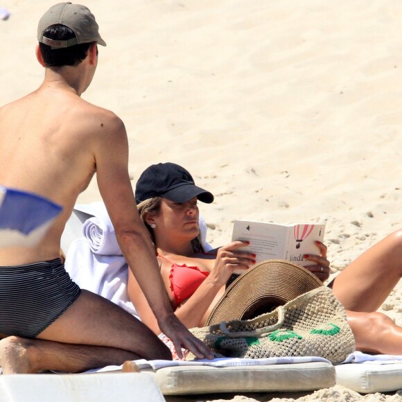 Ticiane Pinheiro estava acompanhada pelo marido, César Tralli