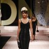 Helena Christensen no Desfile da Dolce & Gabbana fechou a Semana de Moda de Milão em 23 de setembro de 2018