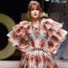 Marina Ruy Barbosa desfilou pela Dolce & Gabbana em Milão, na Itália