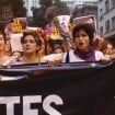 Nanda Costa, Fernanda Lima e mais famosas em passeata contra Bolsonaro. Fotos