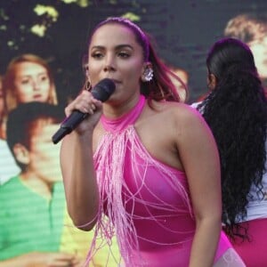 Anitta foi uma das atrações do Festival Canta Niterói, no Rio de Janeiro