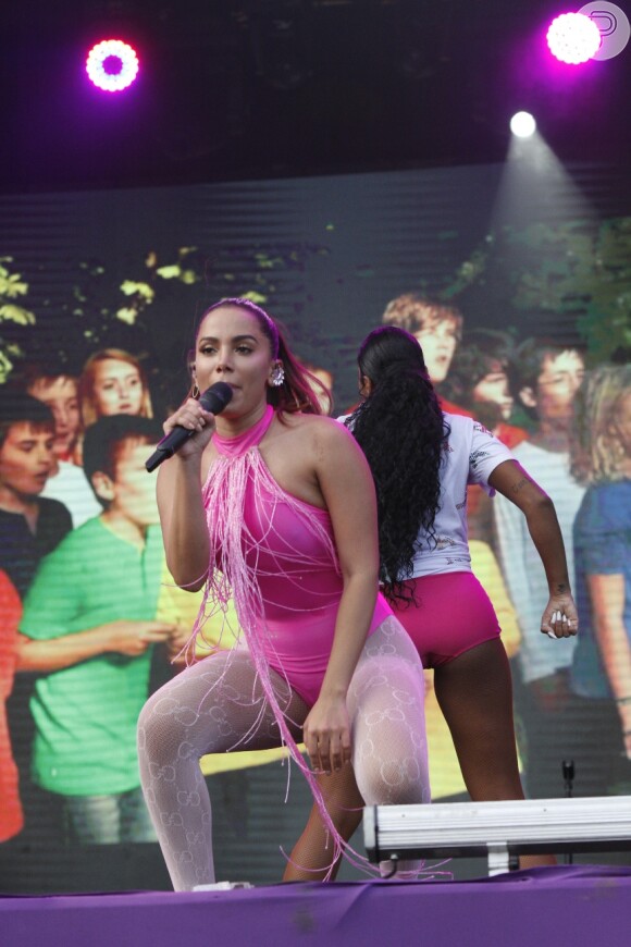Anitta foi uma das atrações do Festival Canta Niterói, no Rio de Janeiro