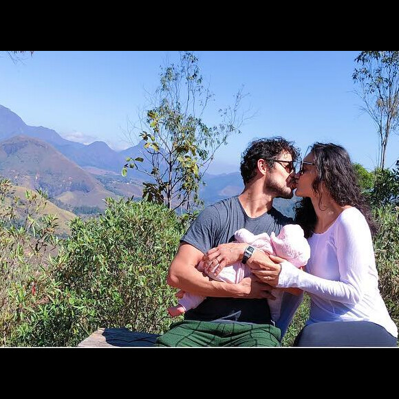 José Loreto e Débora Nascimento valorizam a igualdade de gênero na criação da filha, Bella