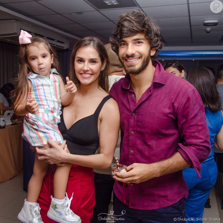 Deborah Secco e Hugo Moura levaram