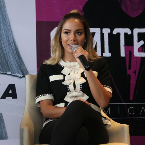 'Esse é um projeto que eu pensei muito em cada detalhe. E foi assim nas composições. Queria que elas casassem bem com cada um dos episódios', explicou Anitta