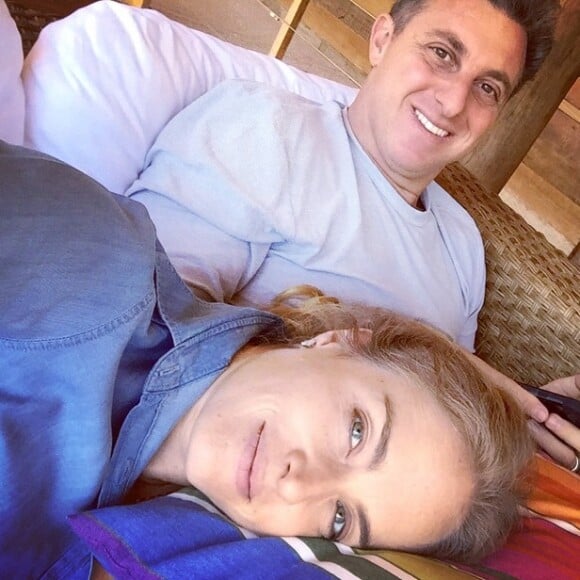 Casados há 13 anos, Luciano Huck e Angélica gostam de trocar declarações nas redes sociais