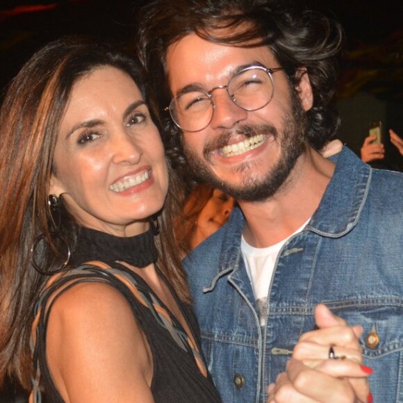 Túlio Gadêlha é romântico e sempre compartilha declarações apaixonadas para Fátima Bernardes no Instagram