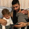 Gusttavo Lima é pai de Gabriel, de 1 ano, e Samuel, de 2 meses