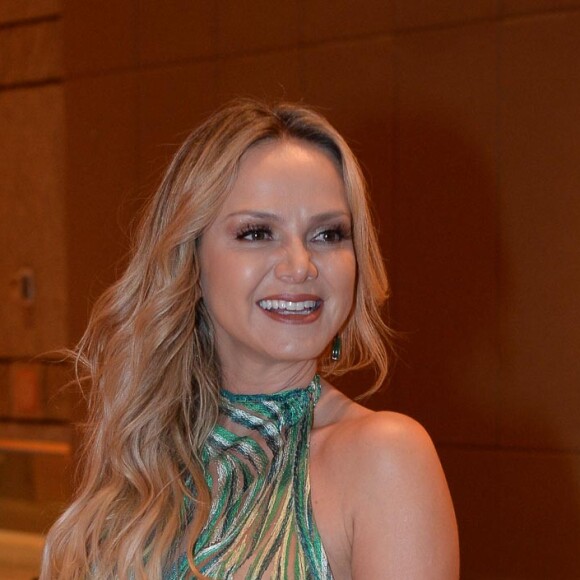 Eliana usou vestido Isabella Narchi em evento nesta quarta-feira, 10 de outubro de 2018