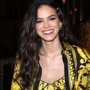 Bruna Marquezine é chamada de 'antipática' na web e responde crítica