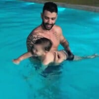 Diversão na piscina! Gusttavo Lima mostra filho Gabriel aprendendo a nadar. Veja