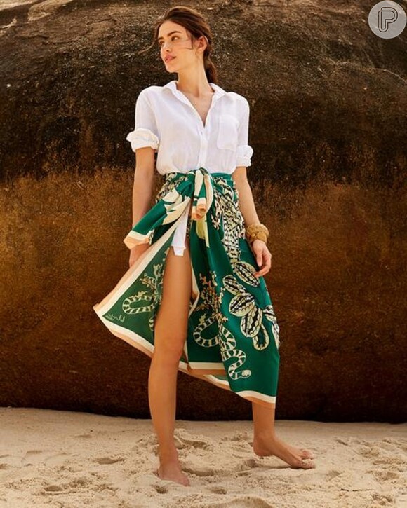 As camisas de linho da A. Brand podem ser usadas em looks casuais ou looks de praia, já que o tecido é fresquinho e leve