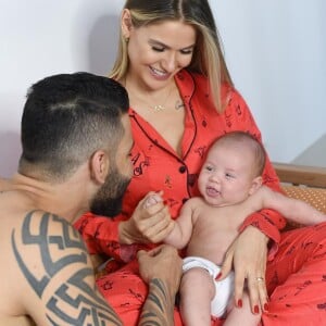 Mulher de Gusttavo Lima, Andressa Suita compartilha sempre momentos ao lado da família