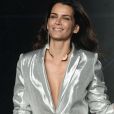 Fernanda Motta animou-se na passarela do aniversário de 30 anos da Le Lis Blanc, em São Paulo, nesta quinta-feira, 18 de outubro de 2018